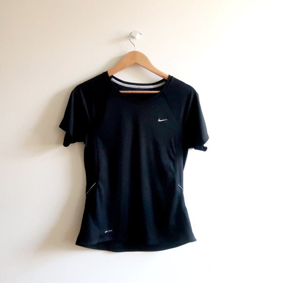EUC Black Nike Dri-Fit Top - Picture 1 of 3